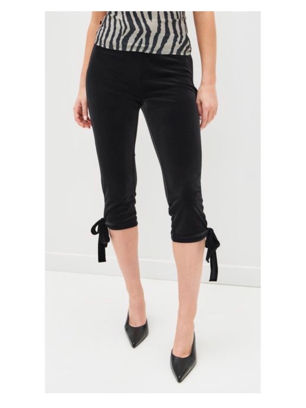 NWT Miaou Emma Capris in Velvet Black - XS